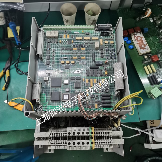 ���׃�l���S�ޟo(w��)�@ʾ,�]ݔ�����ϾS��