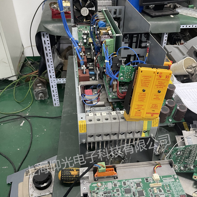 Baumuller�U�����ŷ��Դ�S�� BUS624�@ʾ�󾯴��a��