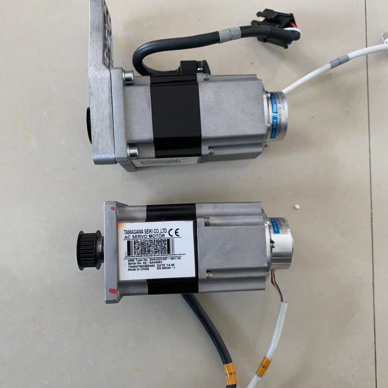 AB�ŷ�늙C(j��)�S��֮��푺͆���(d��ng)�y���Ͻ�Q�����ҕ�