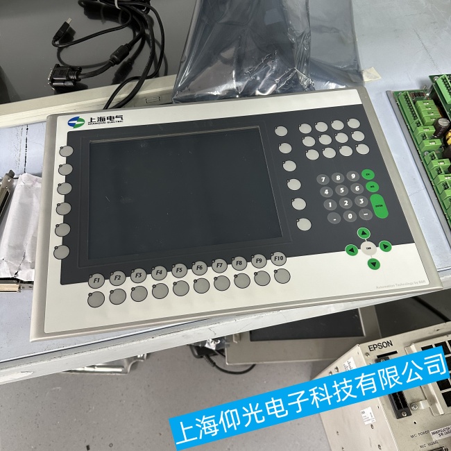 ��ͨؐ���R���ؙC(j��) Panel PC 3100���������������ϾS�ޏS���Ԓ